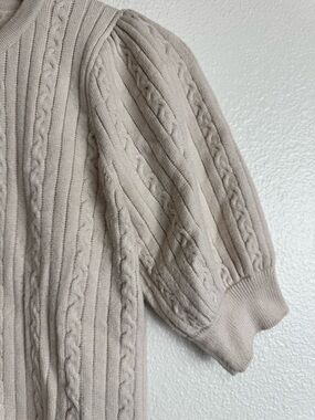 TAHARI Cream Cable Knit elbow sleeve Sweater Size Small